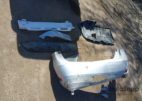 2010 Lexus Hs 250H Premium z USA, uszkodzony, nr VIN JTHBB1BA0A2009865